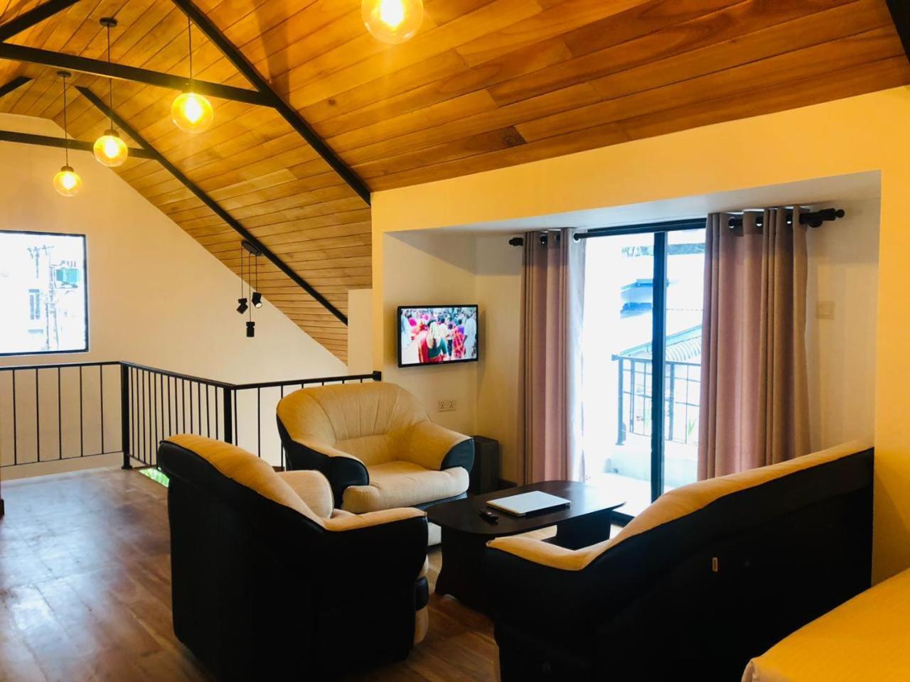 Hotel R21 Nuwara Eliya Esterno foto