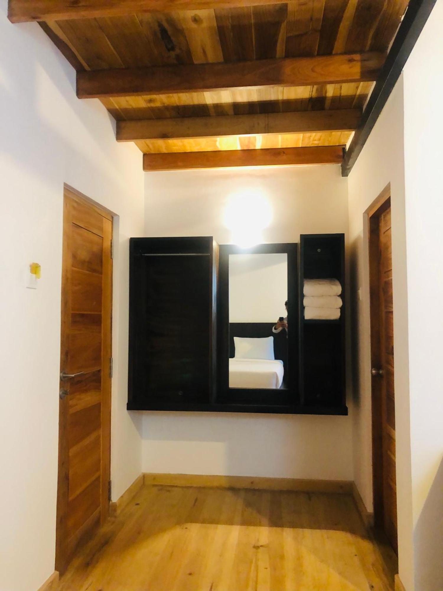 Hotel R21 Nuwara Eliya Esterno foto