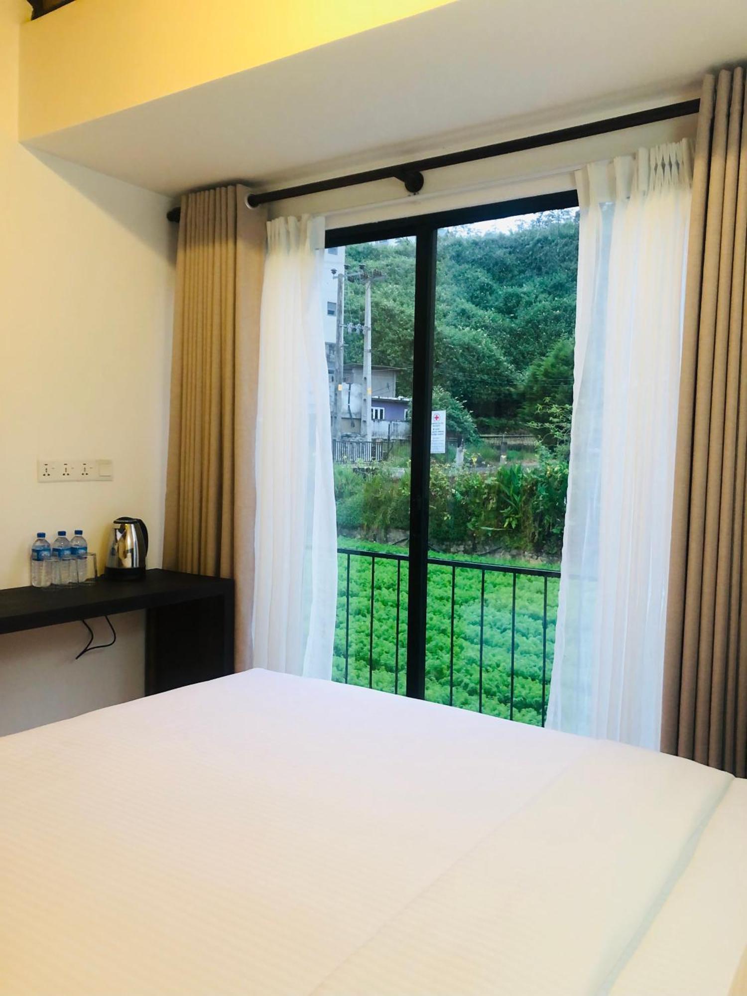 Hotel R21 Nuwara Eliya Esterno foto