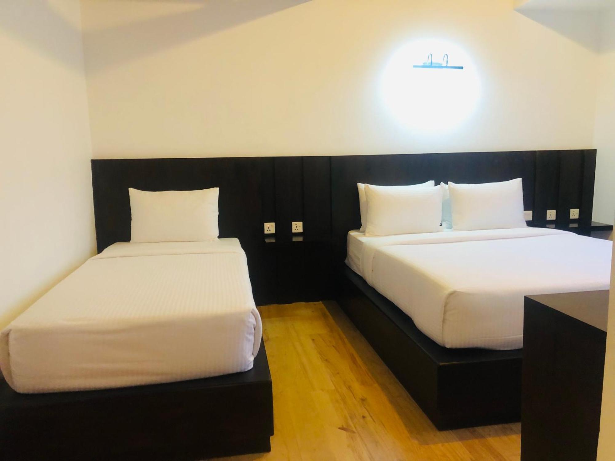 Hotel R21 Nuwara Eliya Esterno foto