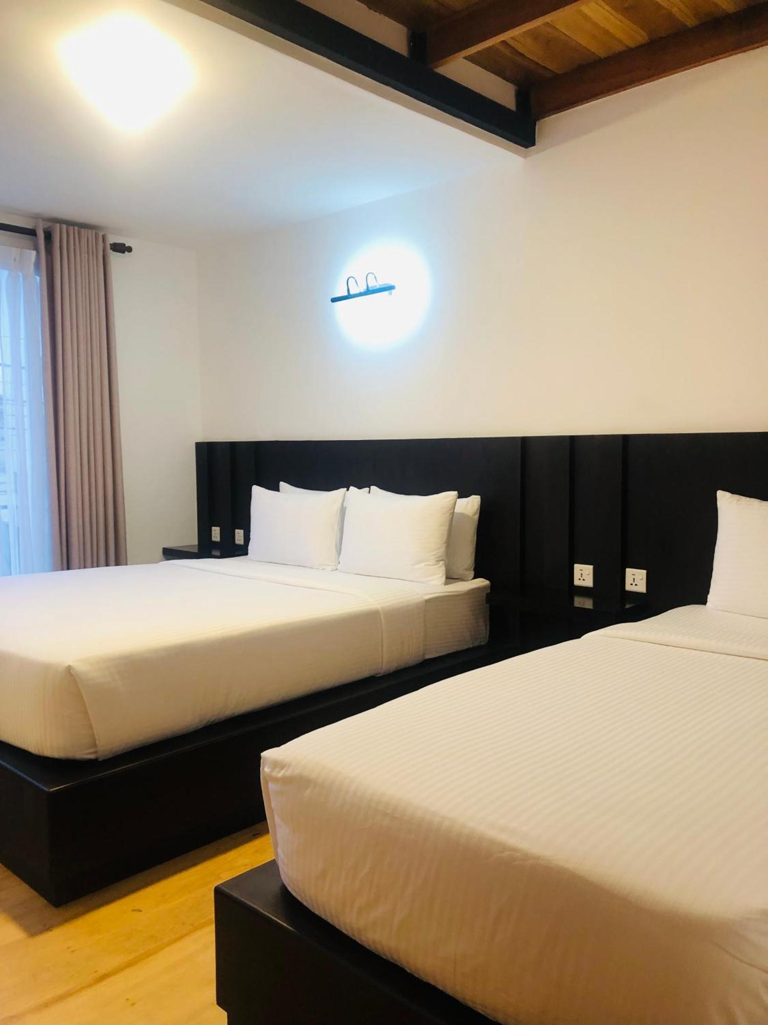 Hotel R21 Nuwara Eliya Esterno foto