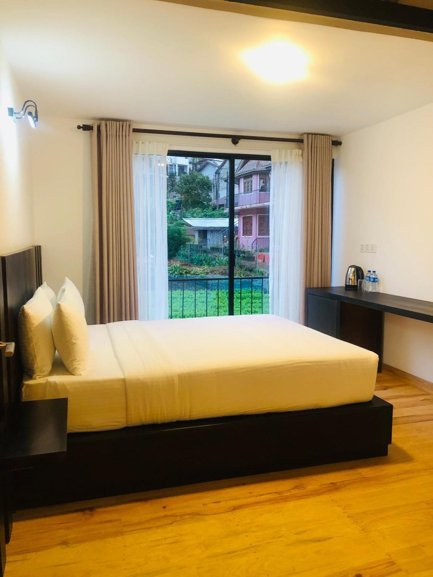 Hotel R21 Nuwara Eliya Esterno foto