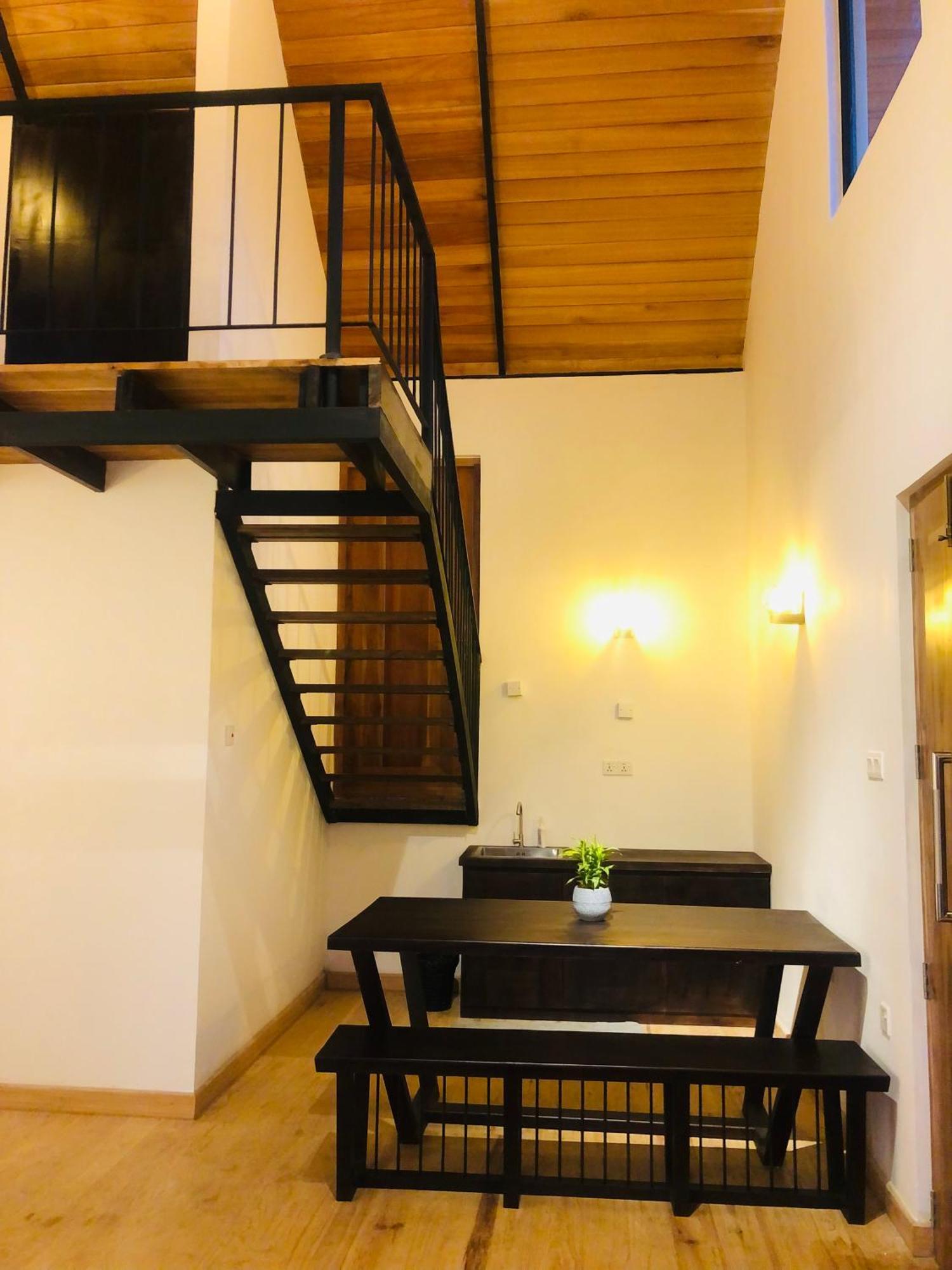 Hotel R21 Nuwara Eliya Esterno foto